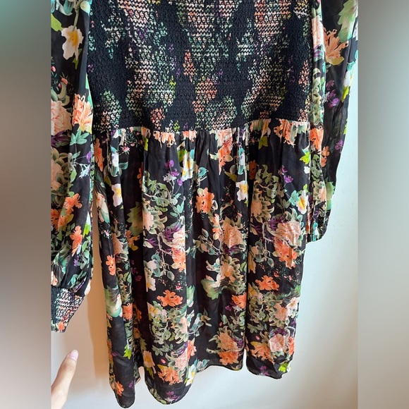 ALICE + OLIVIA Cooper Floral Smocked Minidress - Picture 6 of 12